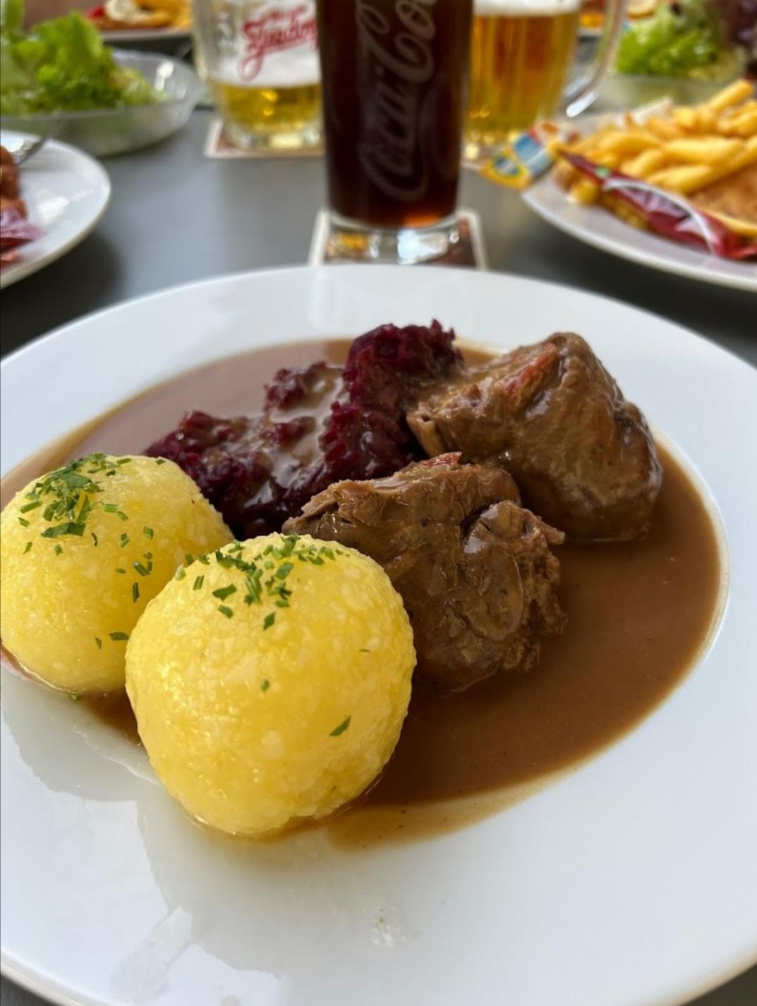 Hotel Landgasthof Frankenstern Goessweinstein Buitenkant foto