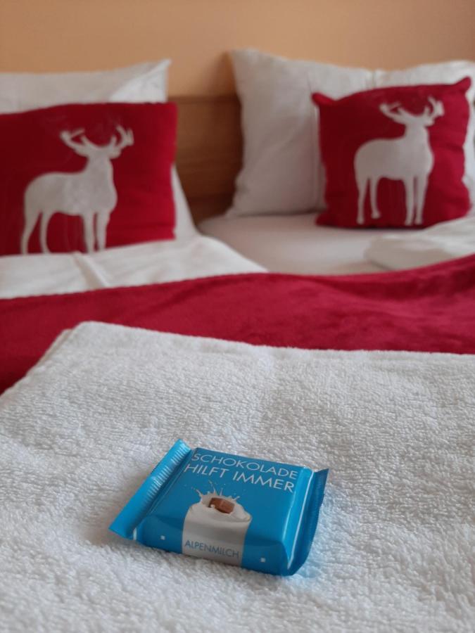 Hotel Landgasthof Frankenstern Goessweinstein Buitenkant foto