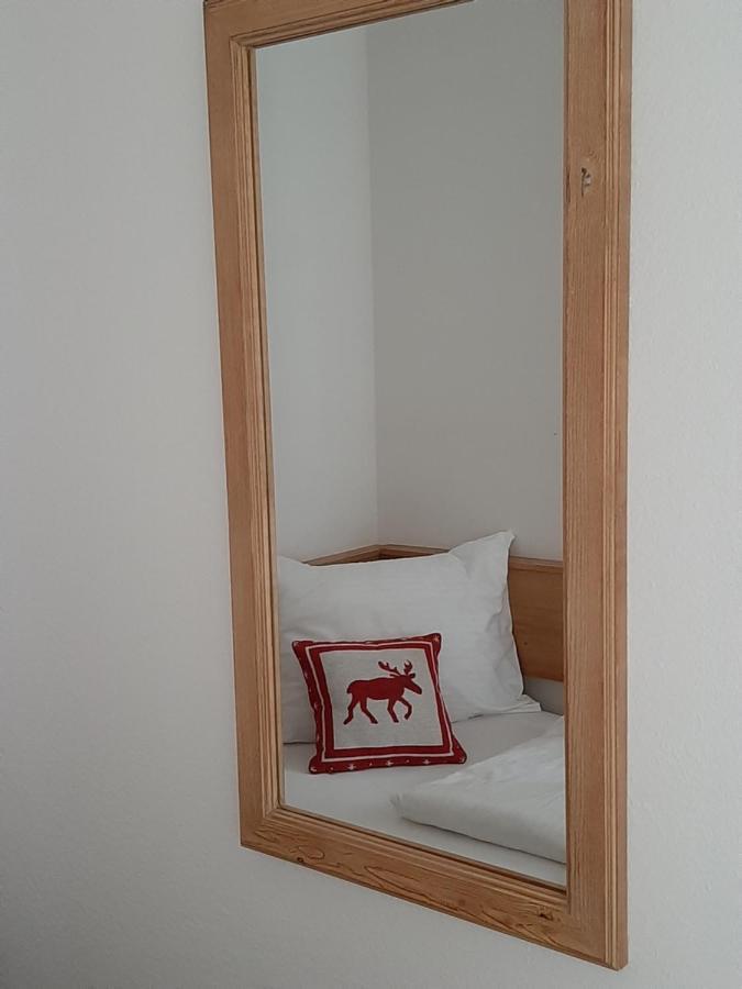 Hotel Landgasthof Frankenstern Goessweinstein Buitenkant foto