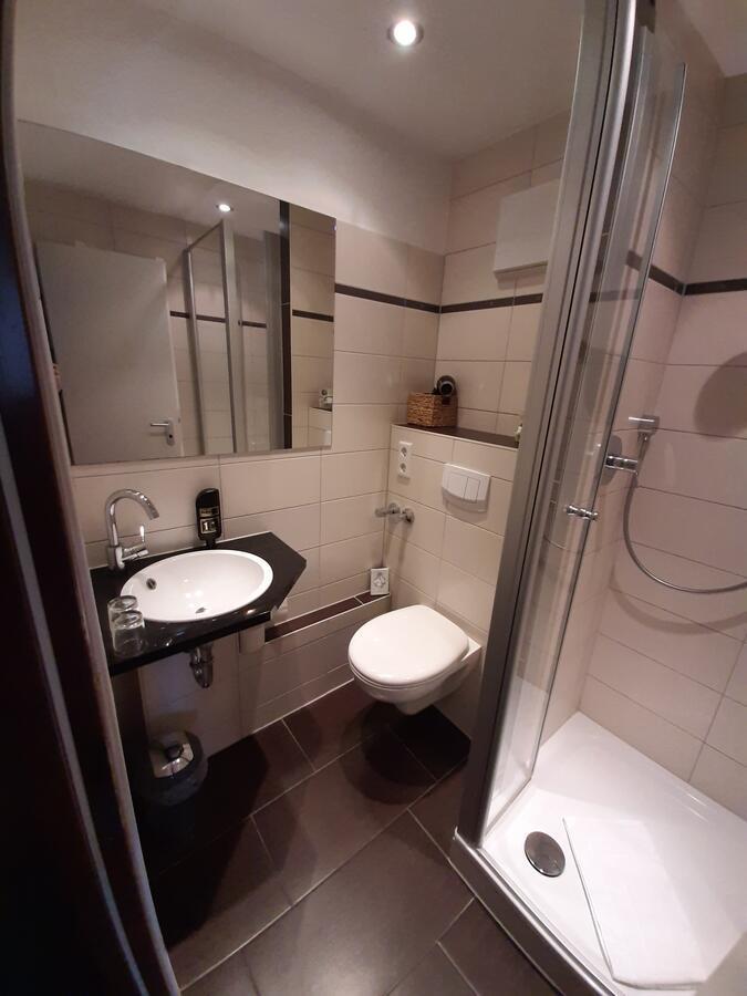 Hotel Landgasthof Frankenstern Goessweinstein Buitenkant foto